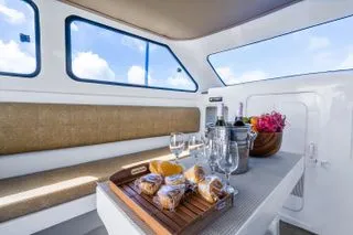 Monohull MRN Bali