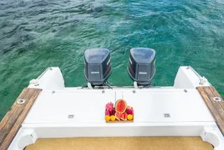 Monohull MRN Bali