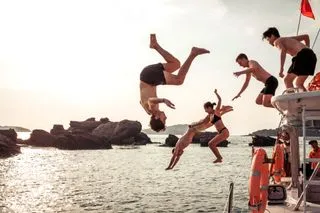 http://bigtravelhub.com/ru/lk/articles/SriLankaObzor